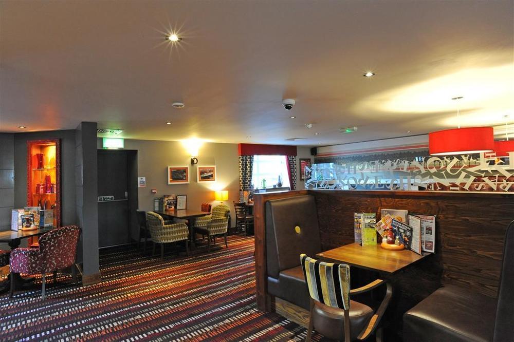 The Titan Hotel Clydebank Étterem fotó
