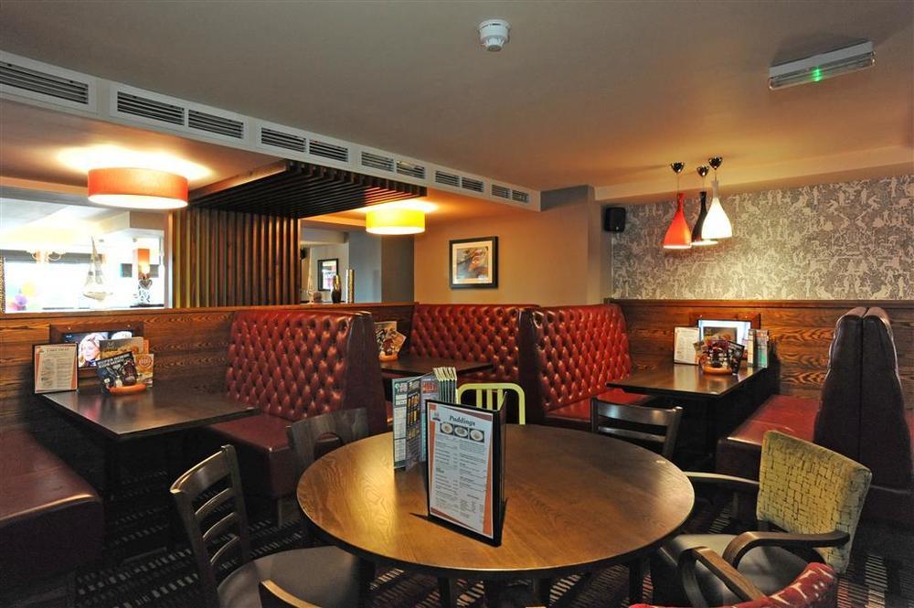 The Titan Hotel Clydebank Étterem fotó