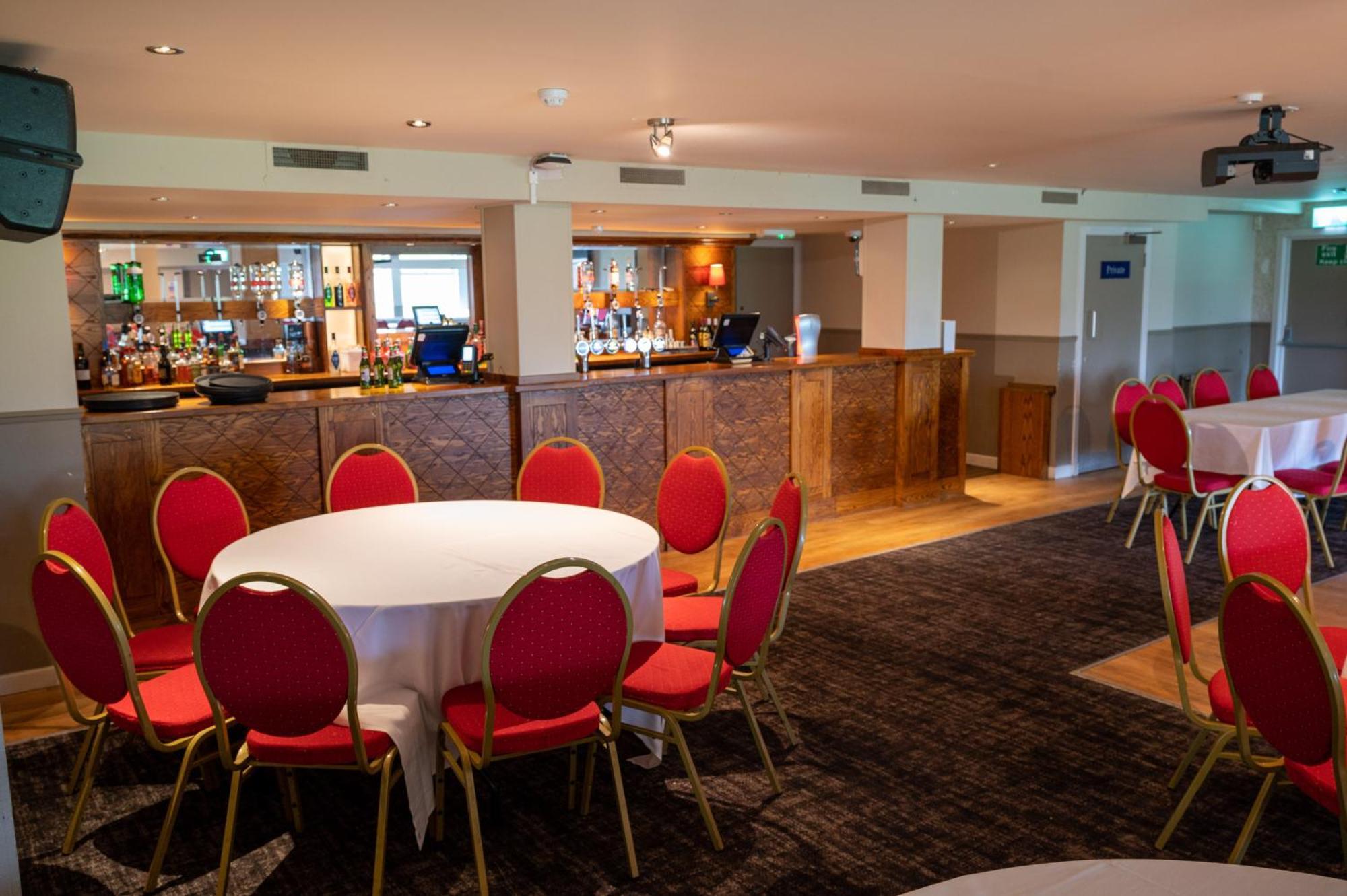 The Titan Hotel Clydebank Kültér fotó