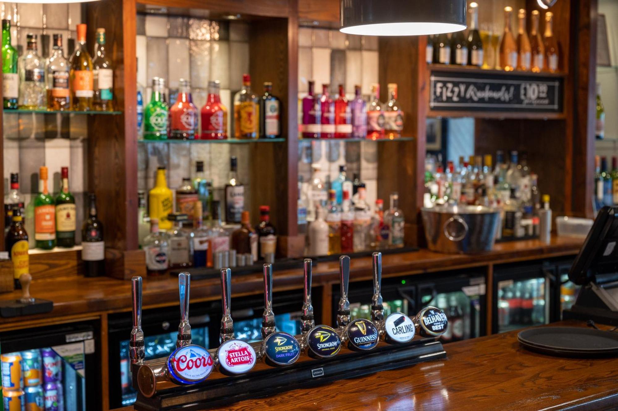 The Titan Hotel Clydebank Kültér fotó