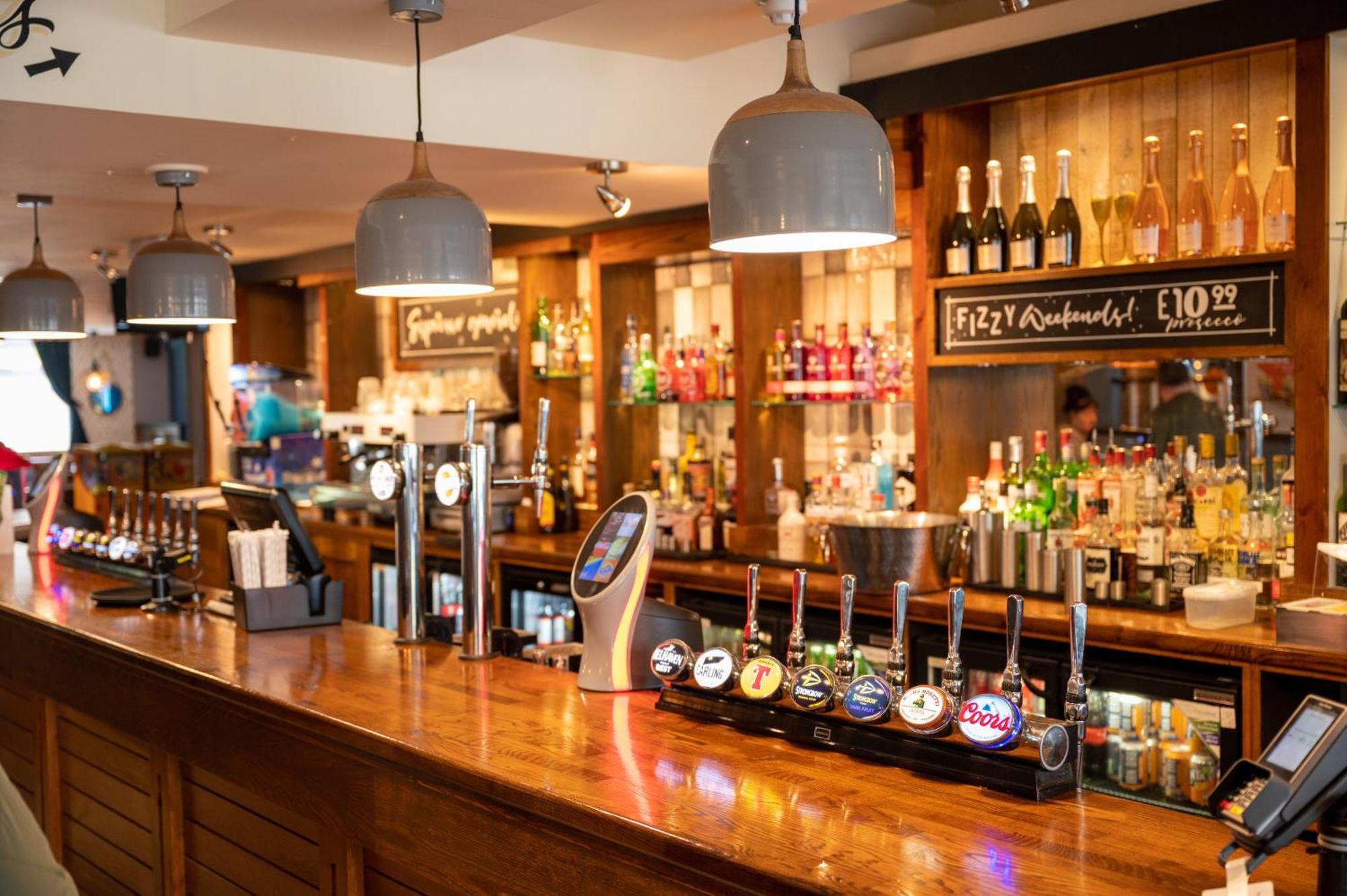 The Titan Hotel Clydebank Kültér fotó