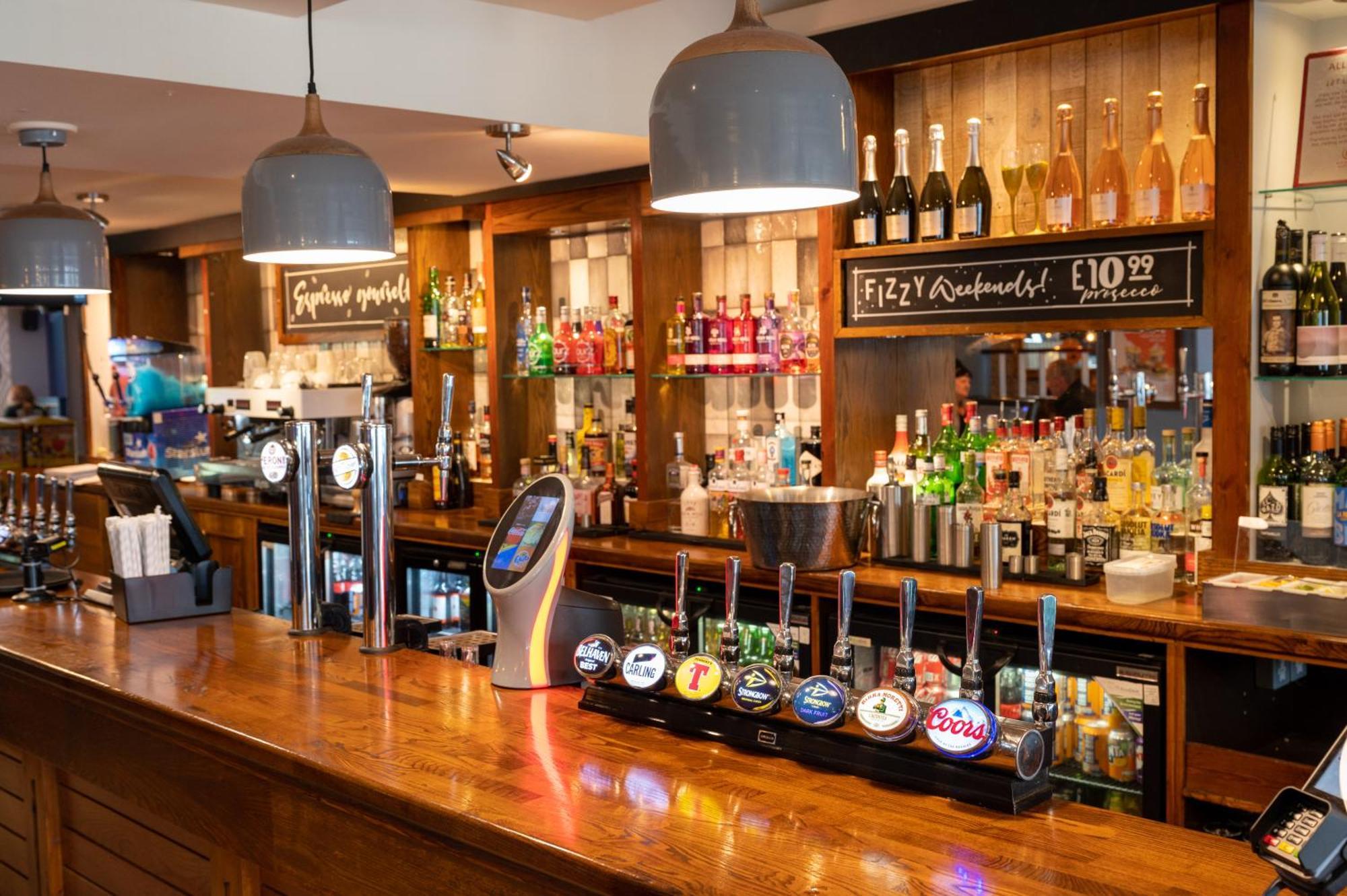 The Titan Hotel Clydebank Kültér fotó